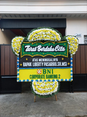 Papan Bunga Duka di Cipare